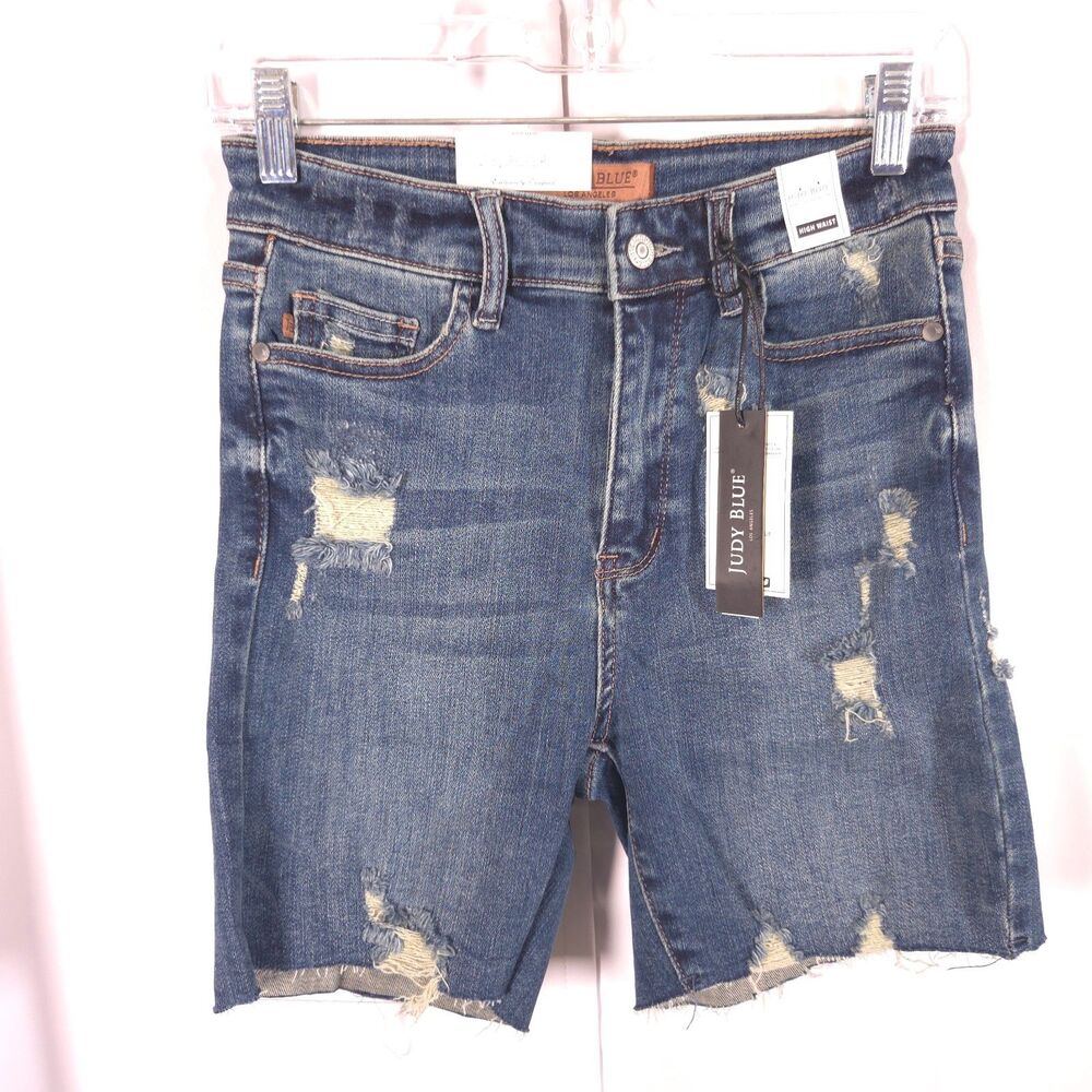 NWT Judy Blue Blue Distressed Jean Shorts‎ Women's Medium 27x5.5